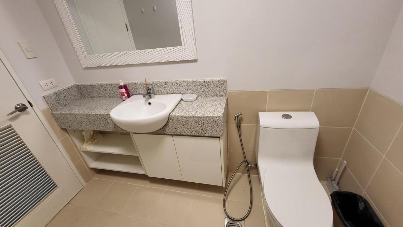 The Atherton- Spacious Modern Condo Unit In Paranaque Near The Airport, Makati, Bgc And Highways Paranaque City 外观 照片